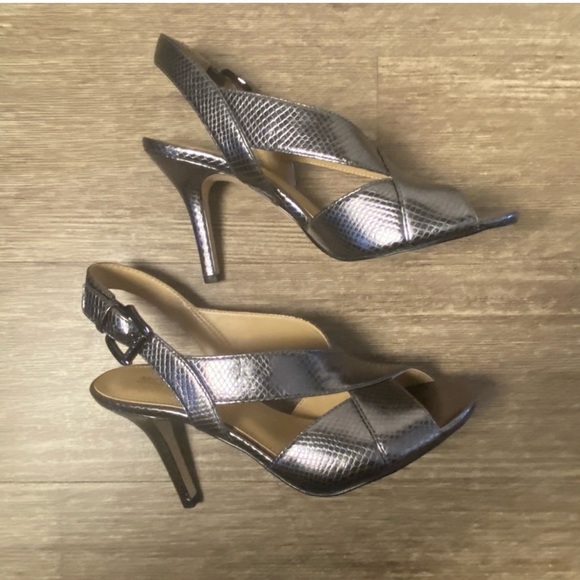 Michael Michael Kors Becky Gunmetal Sandals - Picture 4 of 5